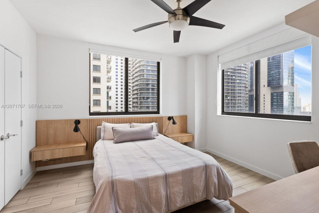 999 SW 1st Ave , Unit 2502, Miami, FL 33130 Photo