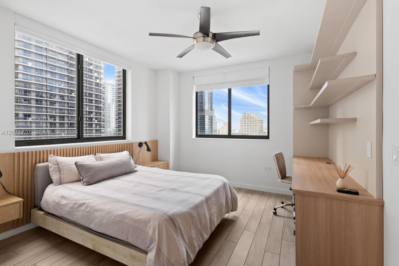 999 SW 1st Ave , Unit 2502, Miami, FL 33130 Photo