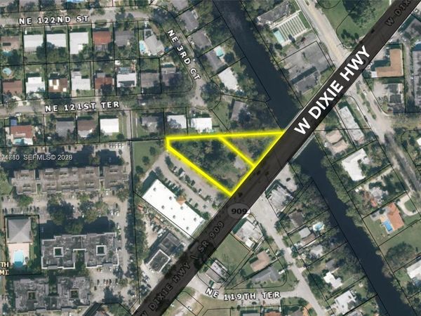 12040 W Dixie Hwy , North Miami, FL 33161