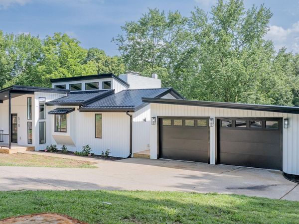 518 Bramblewood Drive, Mount Carmel, TN 37645