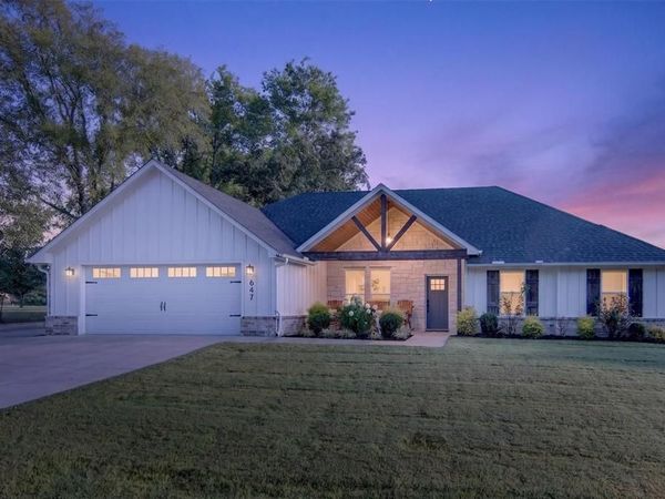 647 Oklahoma Street , Van, TX 75790