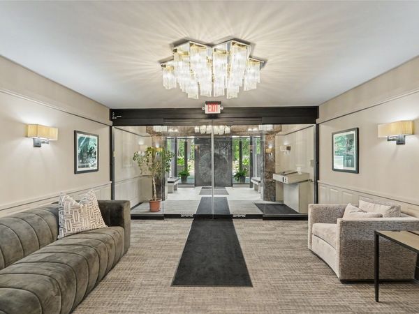 3131 Fleur Drive, Unit 208&206, Des Moines, IA 50321