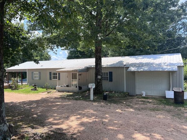 170 Blue Bird Ln , Linden, TN 37096