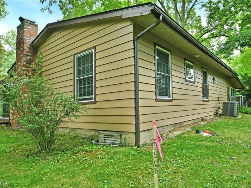 6011 State Route 46 D Drive, Cortland, OH 44410 Photo 2