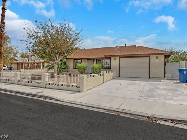 45 Sabino Circle , Las Vegas, NV 89110