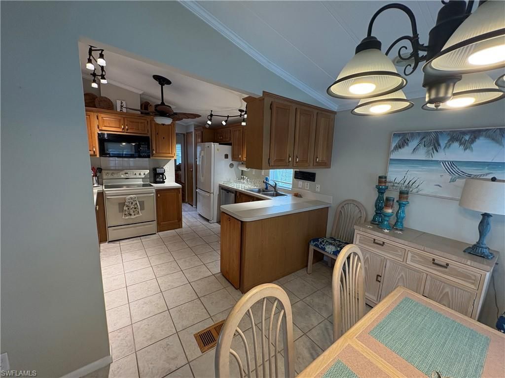 10818 Vireo Cir, Estero, FL 33928 Photo
