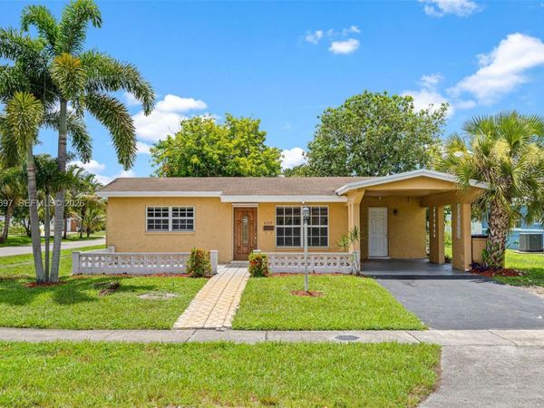 4700 NW 41st Pl , Lauderdale Lakes, FL 33319