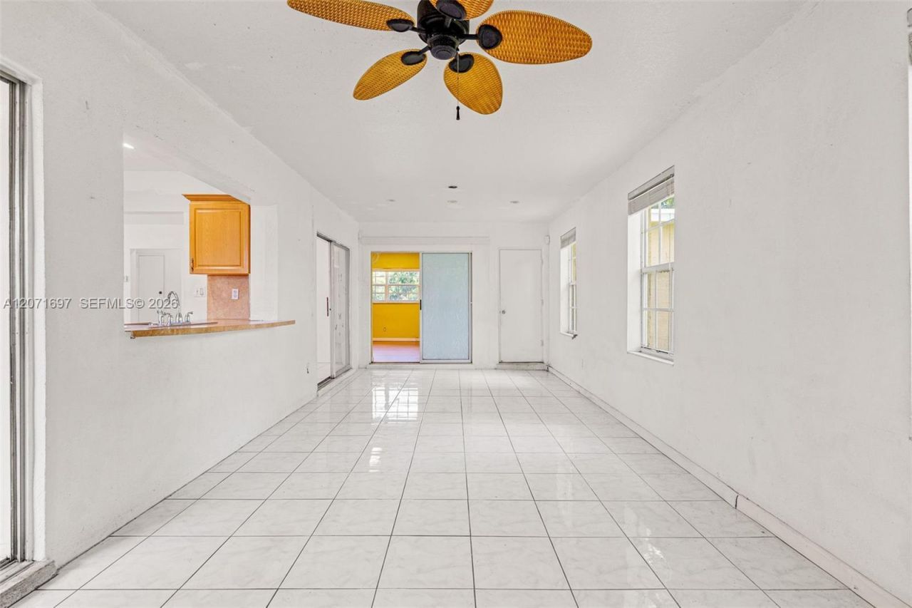 4700 NW 41st Pl, Lauderdale Lakes, FL 33319 Photo