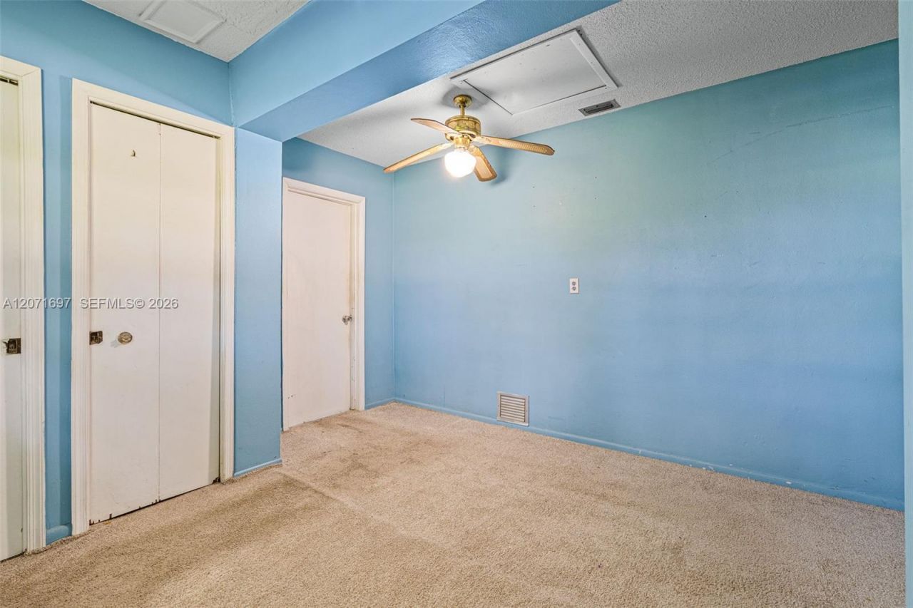 4700 NW 41st Pl, Lauderdale Lakes, FL 33319 Photo