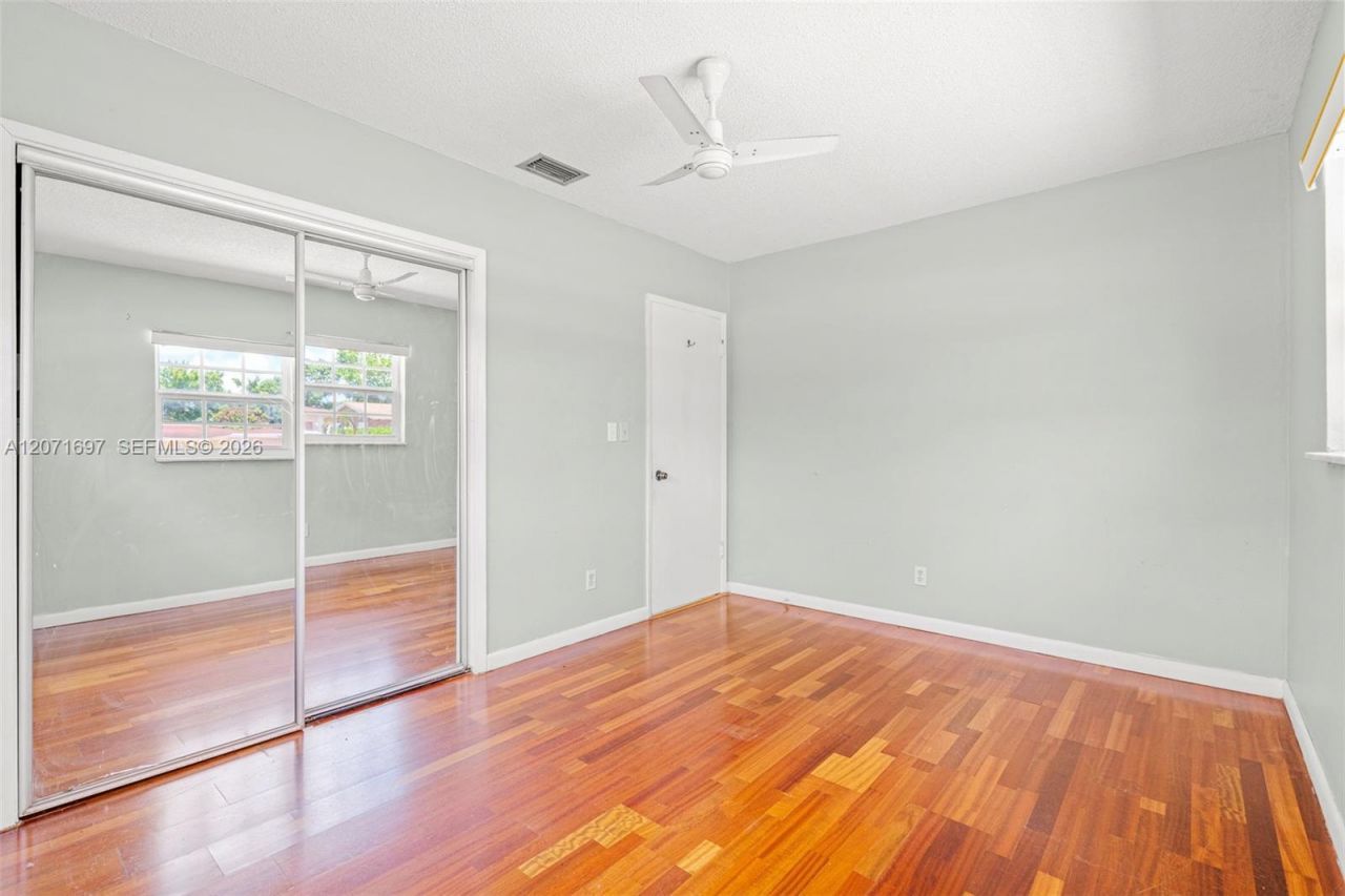 4700 NW 41st Pl, Lauderdale Lakes, FL 33319 Photo