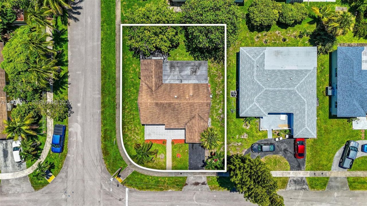 4700 NW 41st Pl, Lauderdale Lakes, FL 33319 Photo