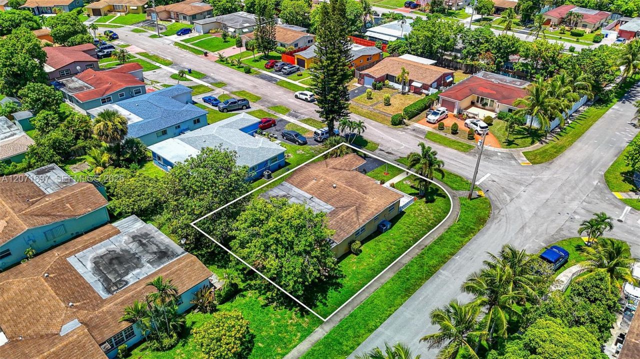 4700 NW 41st Pl, Lauderdale Lakes, FL 33319 Photo