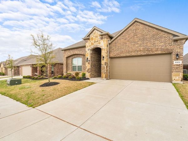 2104 Lake Cliff Drive, Little Elm, TX 75068