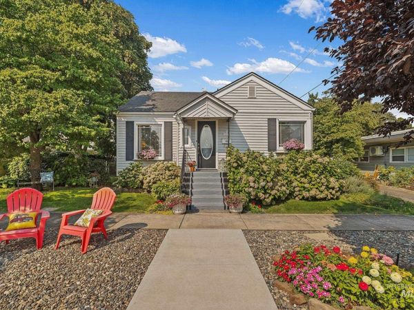 818 11th St, Lewiston, ID 83501