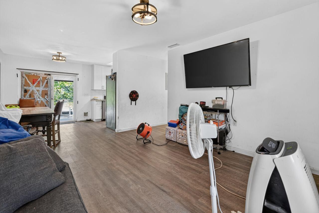 303 S Delaware Boulevard, Jupiter, FL 33458 Photo