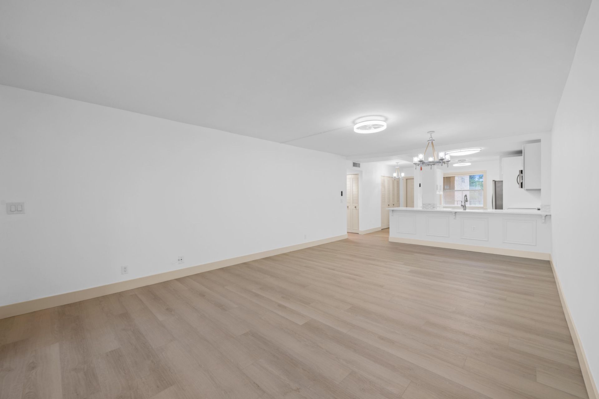 370 NW 76th Avenue, Unit 204, Margate, FL 33063 Photo