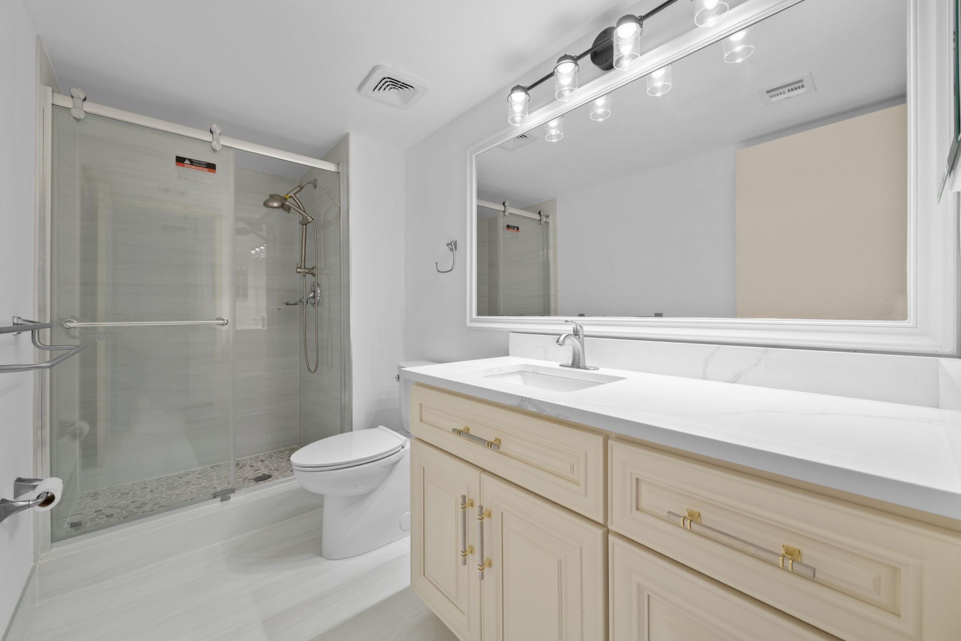 370 NW 76th Avenue, Unit 204, Margate, FL 33063 Photo