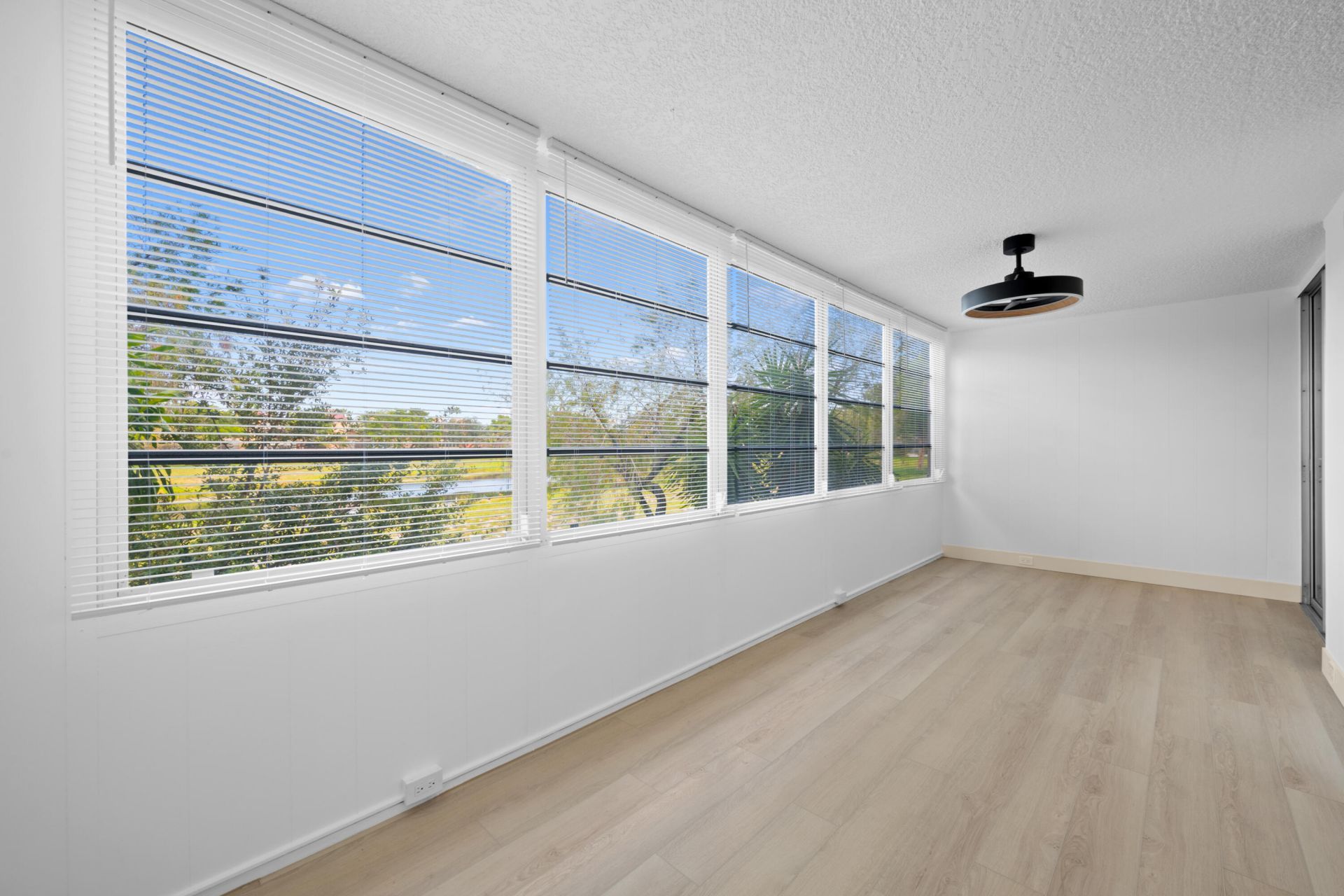 370 NW 76th Avenue, Unit 204, Margate, FL 33063 Photo
