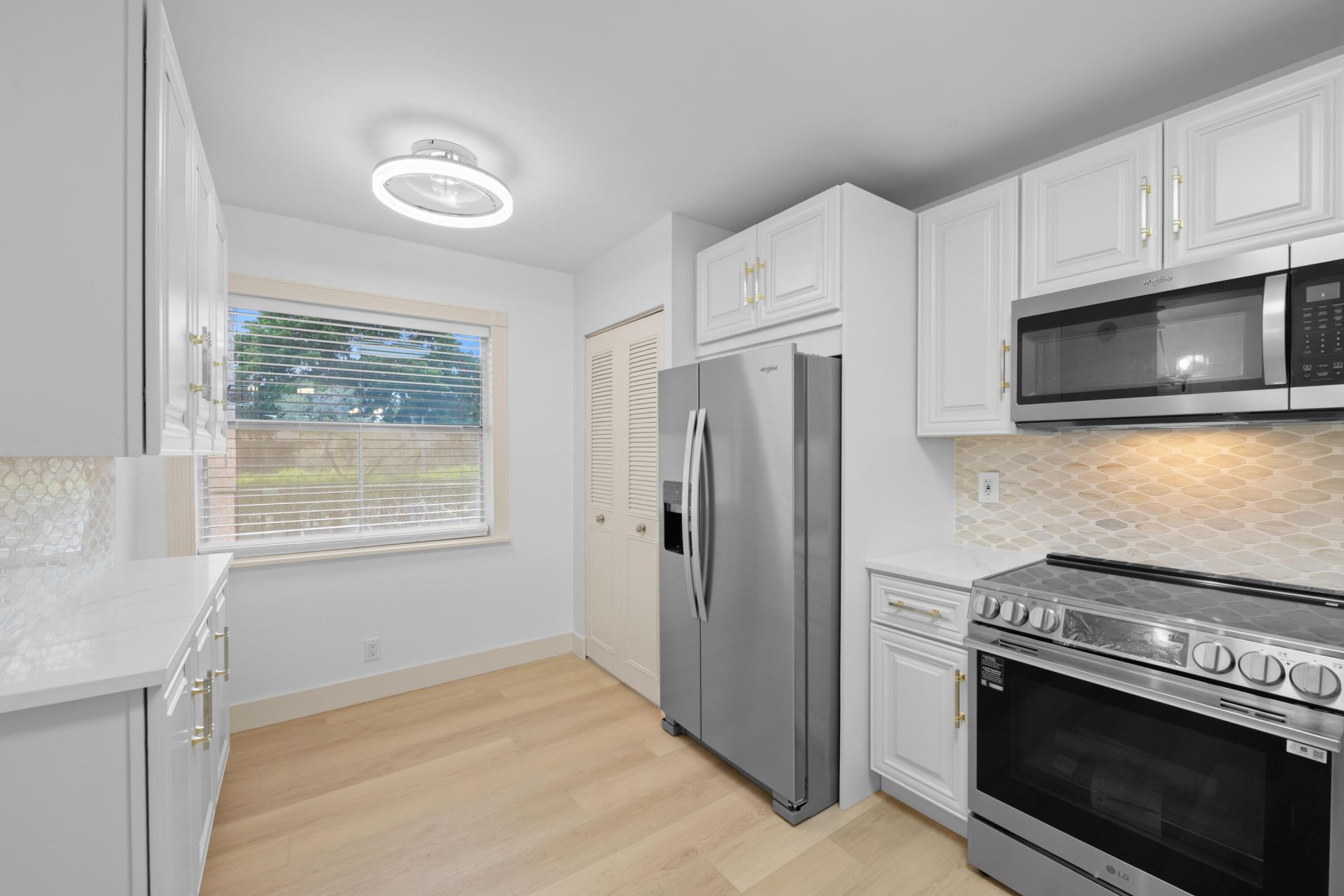 370 NW 76th Avenue, Unit 204, Margate, FL 33063 Photo