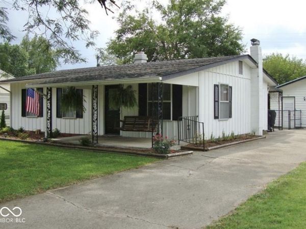 451 Western Parkway , Seymour, IN 47274