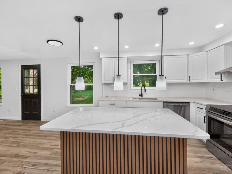 12022 Kenn Road, Springdale, OH 45240 Photo 11