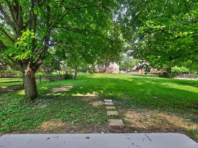 12022 Kenn Road, Springdale, OH 45240 Photo 55
