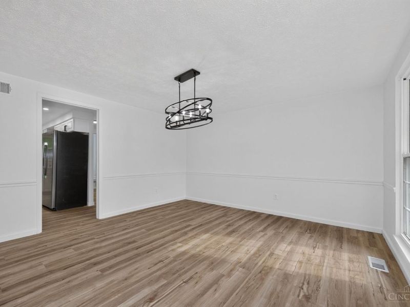12022 Kenn Road, Springdale, OH 45240 Photo 7