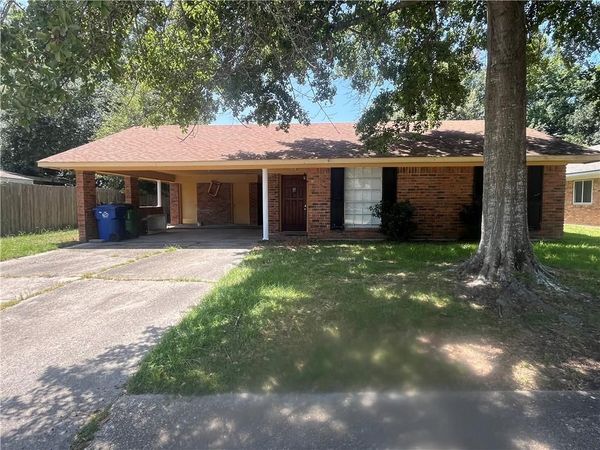 1423 ENGLEWOOD Drive, Slidell, LA 70458