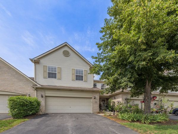 1226 Bradley Circle , Elgin, IL 60120