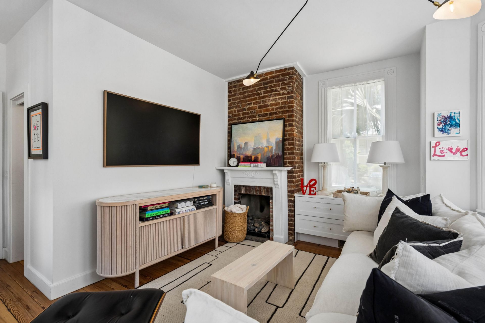 1 Percy Street Photo 10