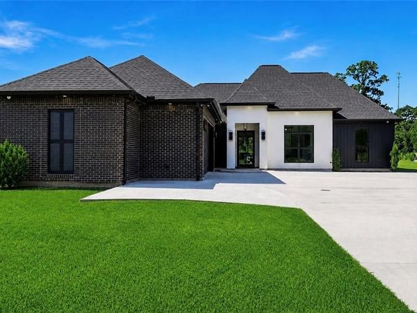 29638 PROKOP Road , Albany, LA 70711