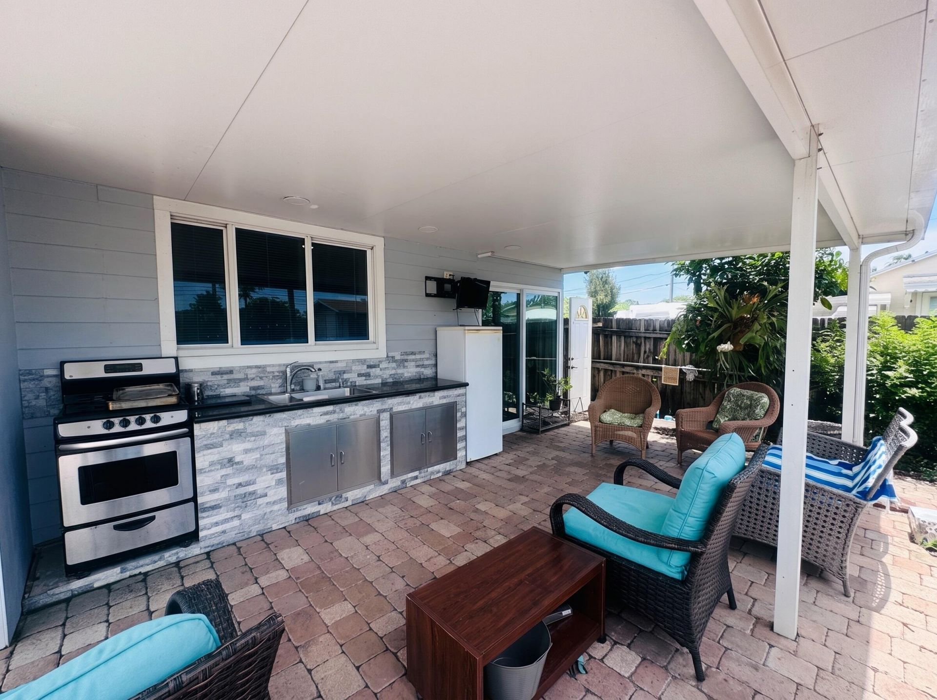 3718 Coconut Road, Unit A, Palm Springs, FL 33461 Photo