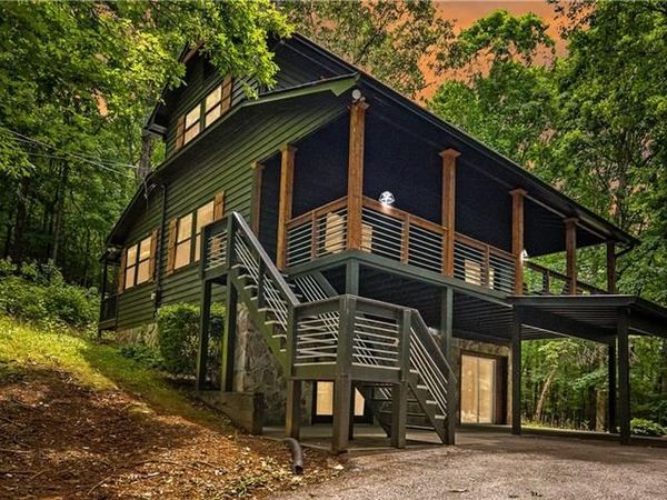 136 Fox Run Drive , Blue Ridge, GA 30513