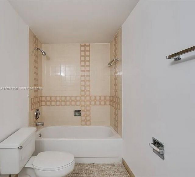 2500 Parkview Dr , Unit 1705, Hallandale Beach, FL 33009 Photo