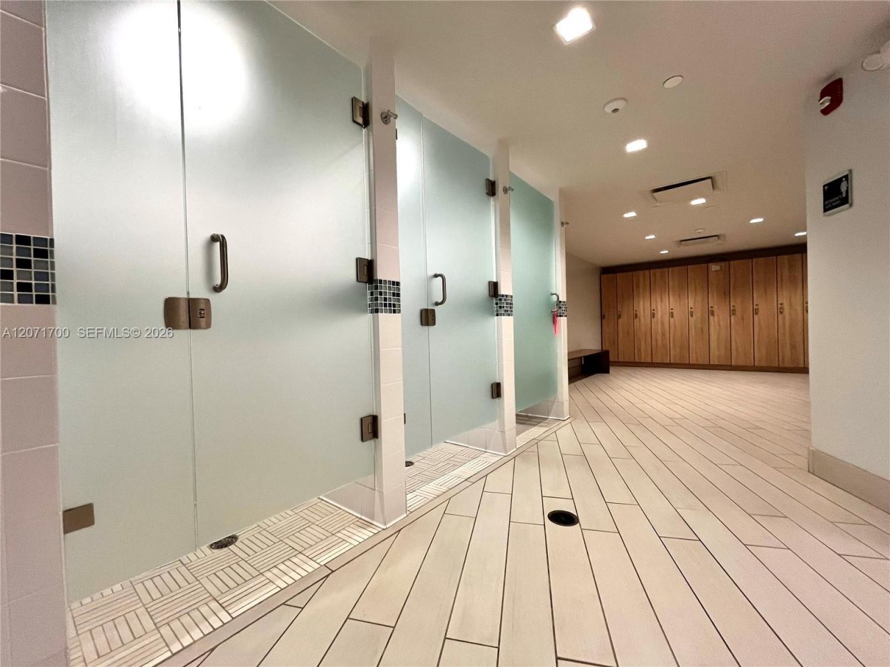2500 Parkview Dr , Unit 1705, Hallandale Beach, FL 33009 Photo