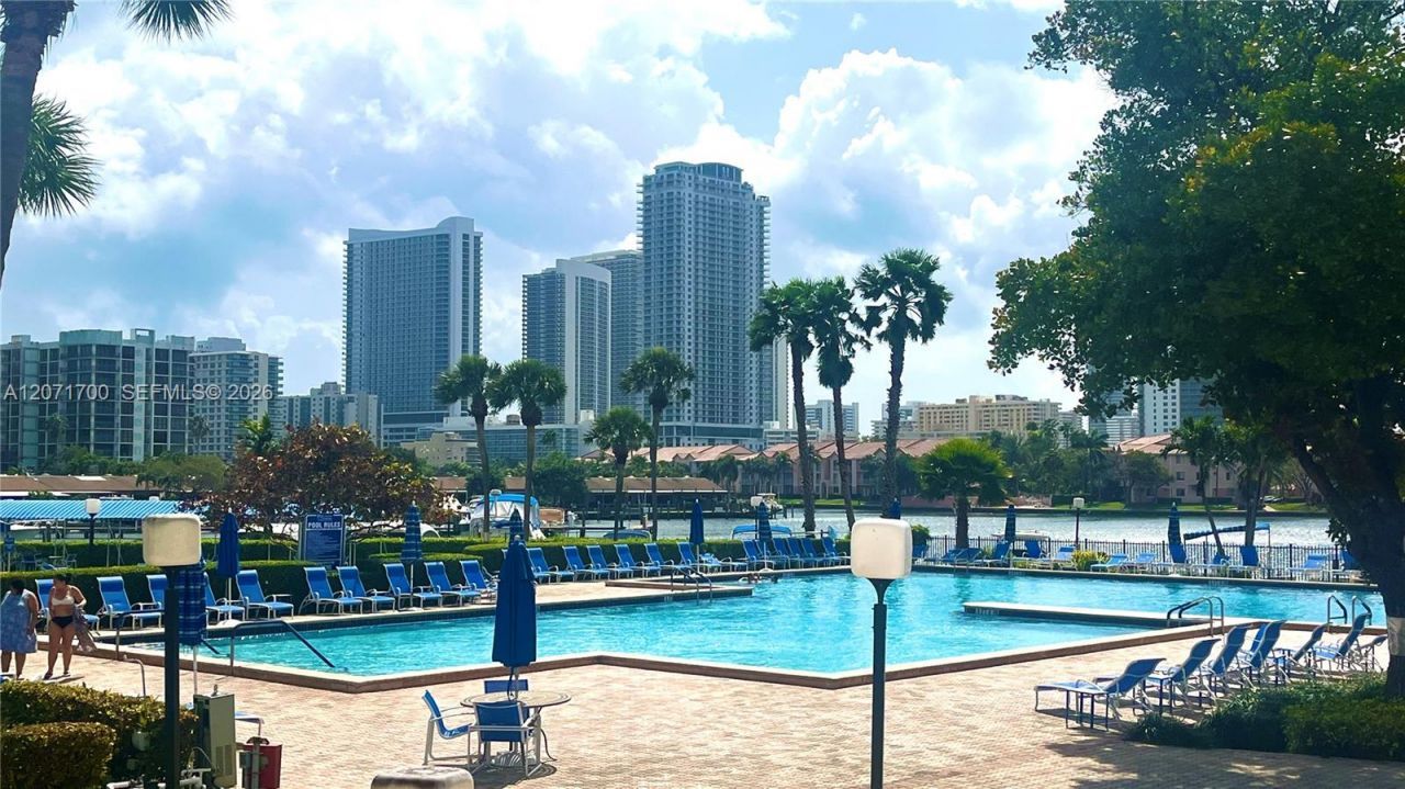 2500 Parkview Dr , Unit 1705, Hallandale Beach, FL 33009 Photo