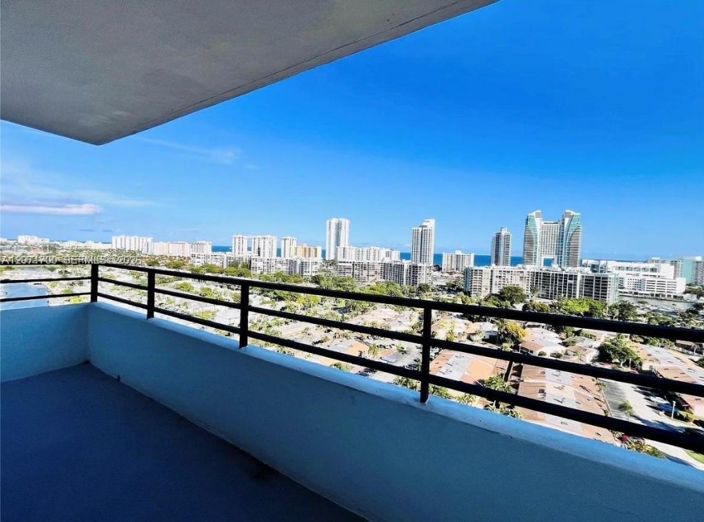 2500 Parkview Dr , Unit 1705, Hallandale Beach, FL 33009 Photo