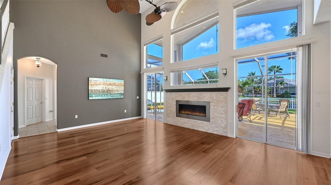 4410 67th Avenue Circle E, Sarasota, FL 34243 Photo