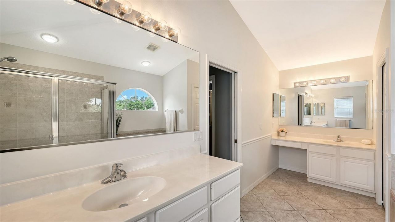 4410 67th Avenue Circle E, Sarasota, FL 34243 Photo