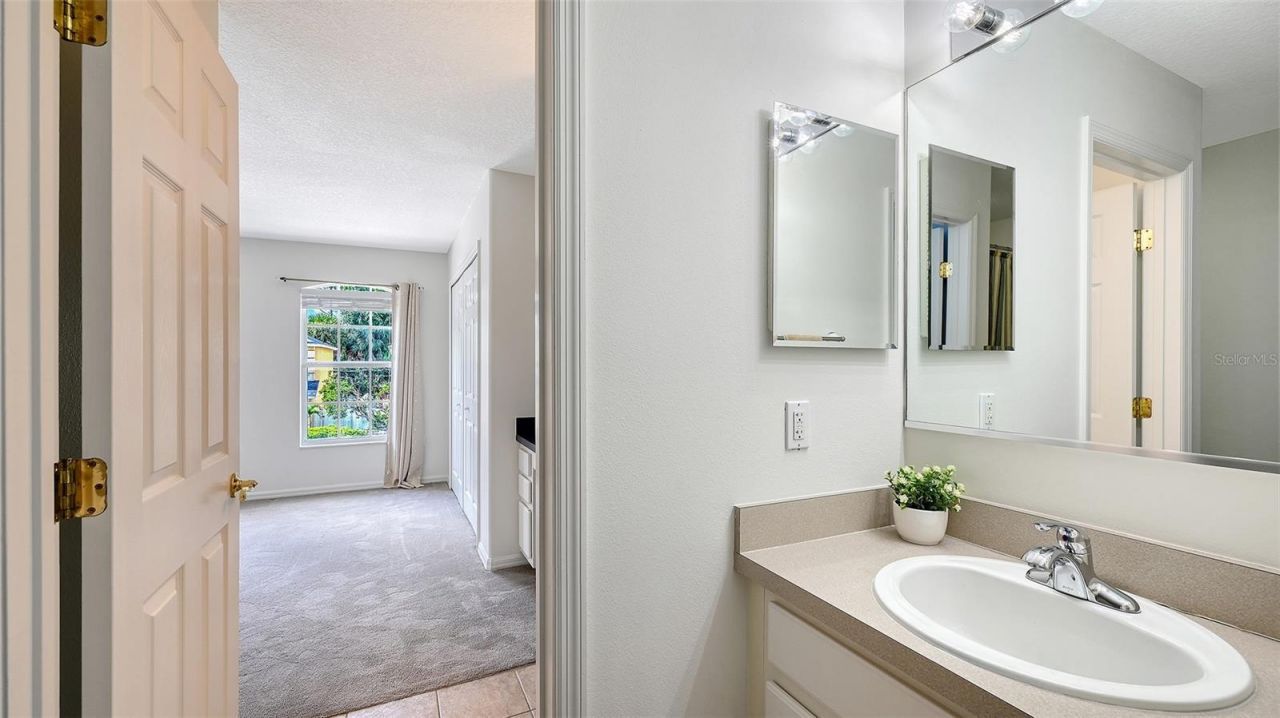 4410 67th Avenue Circle E, Sarasota, FL 34243 Photo
