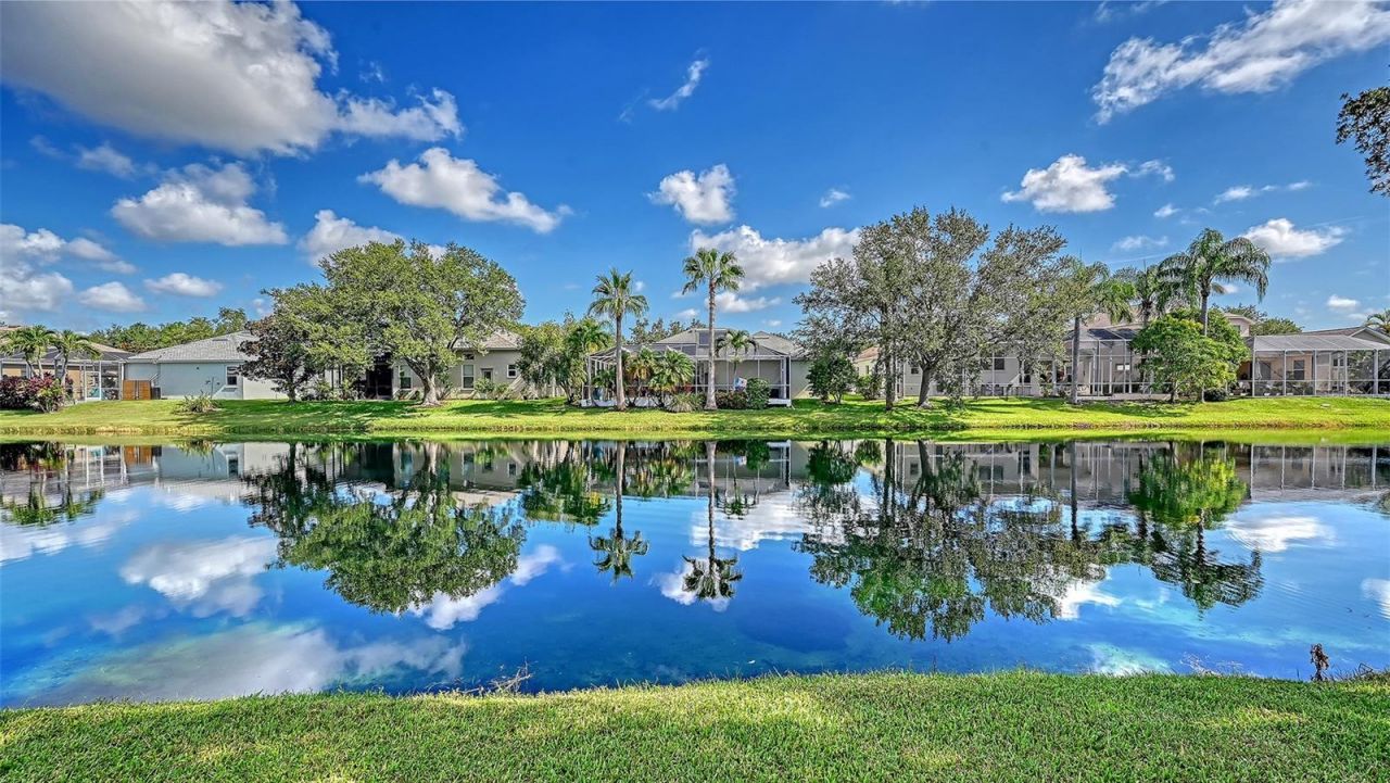 4410 67th Avenue Circle E, Sarasota, FL 34243 Photo