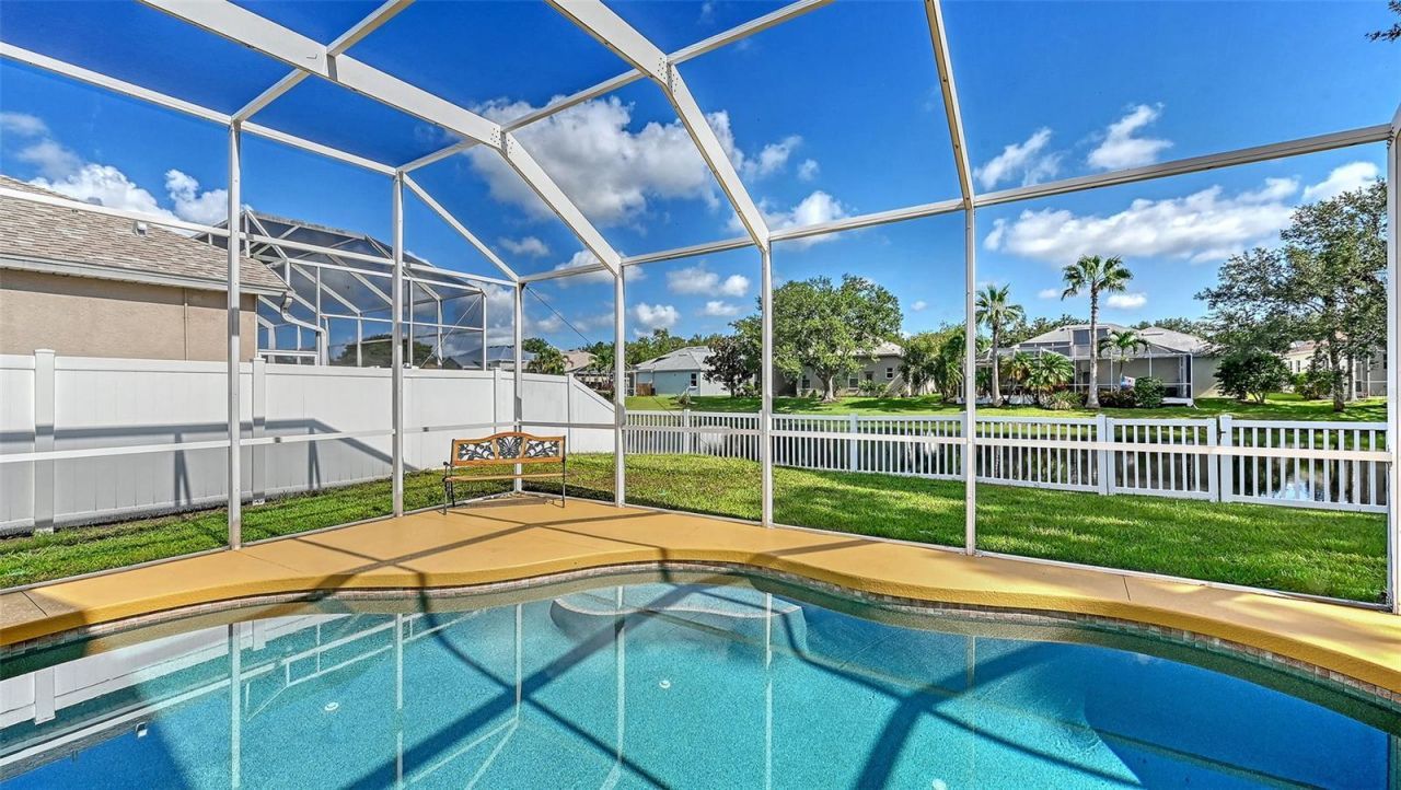 4410 67th Avenue Circle E, Sarasota, FL 34243 Photo