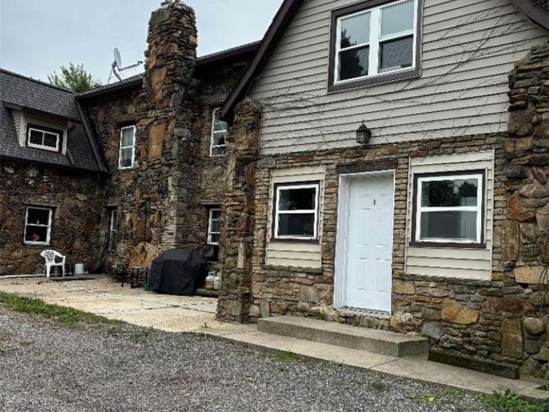 7049 MULBERRY Road, Unit I, Chesterland, OH 44026 Photo 4