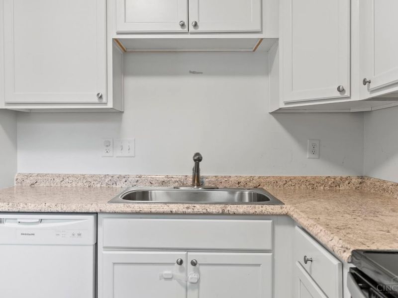 7752 Montgomery Road, Unit 71, Sycamore Township, OH 45236 Photo 21