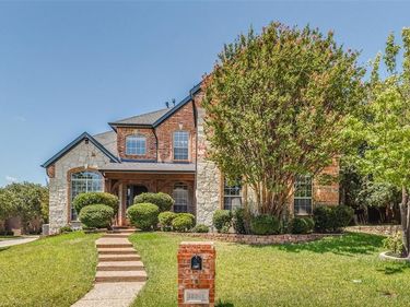 12301 Red Birch Lane, Fort Worth, TX 76244