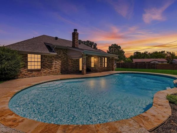 7320 Wesley Court, North Richland Hills, TX 76180