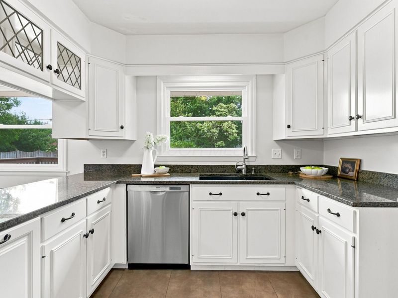 1491 Kirkley Road, Columbus, OH 43221 Photo 16
