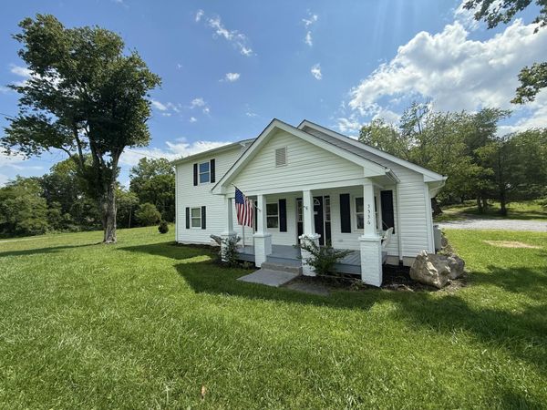 3536 Bradshaw RD , Salem, VA 24153