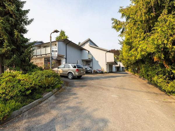 3230 Rutledge St, Unit #14, Saanich, BC V8X 1N7