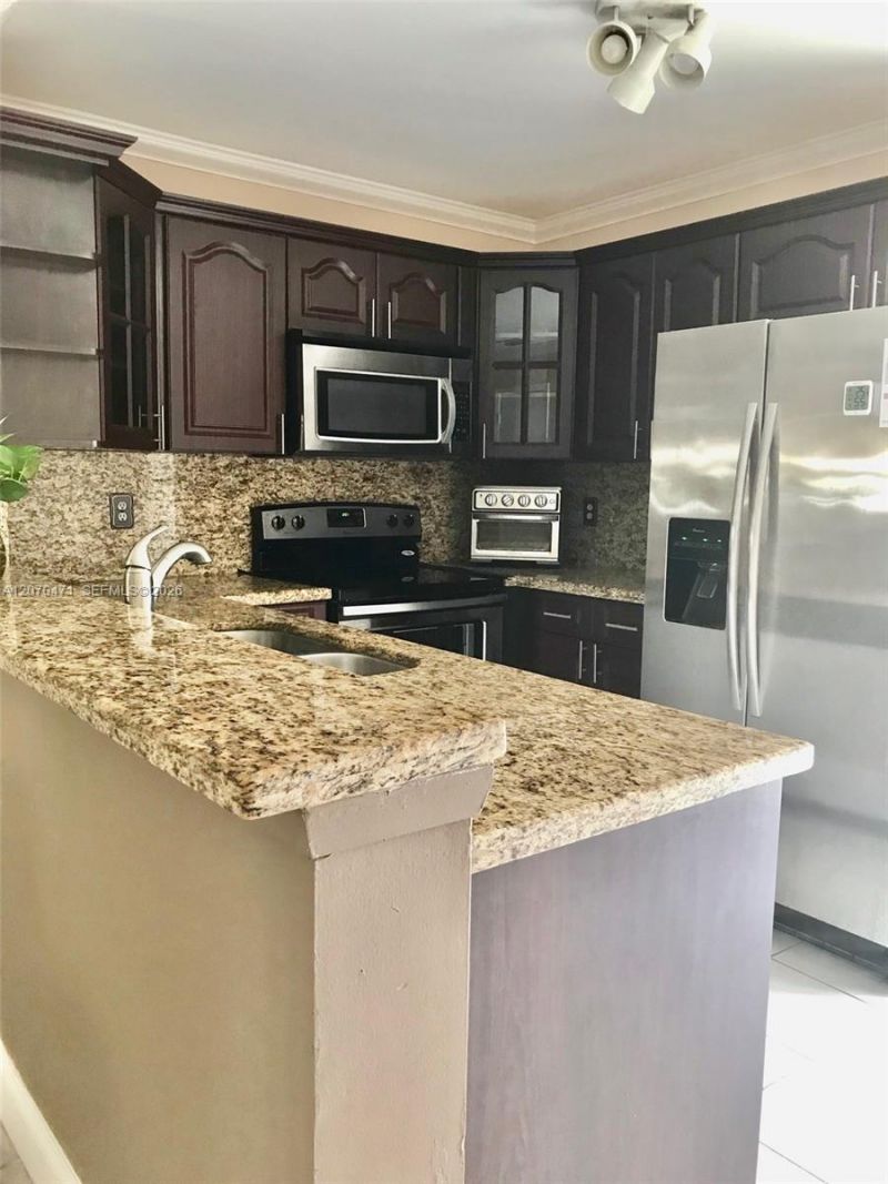 2864 Cambridge Ln, Cooper City, FL 33026 Photo